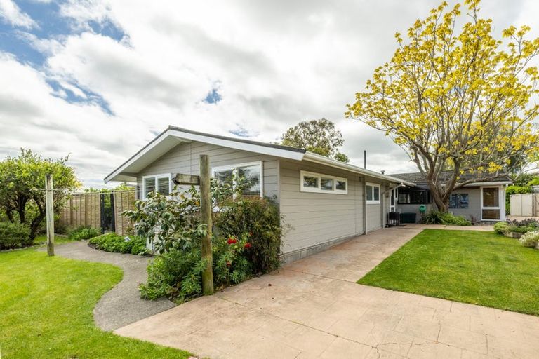 Photo of property in 5 Saint Hill Lane, Havelock North, 4130