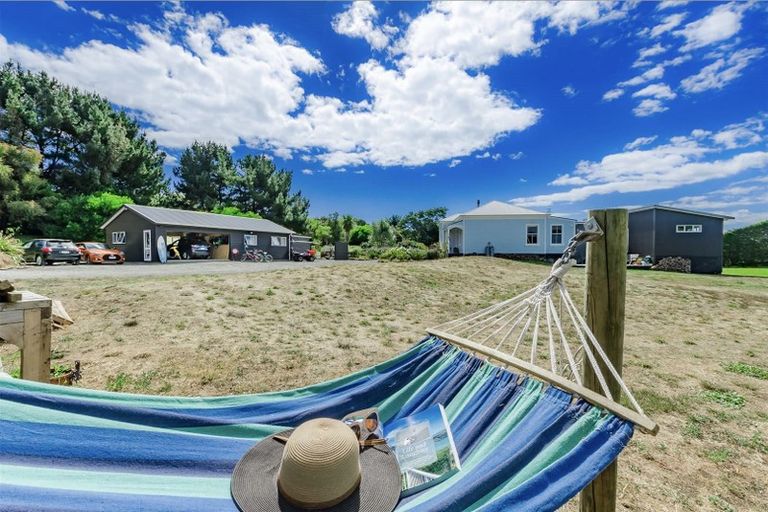 Photo of property in 17 Paetawa Road, Peka Peka, Waikanae, 5391