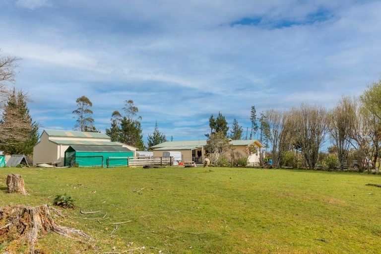 Photo of property in 393 Fairdown Road, Westport, 7891