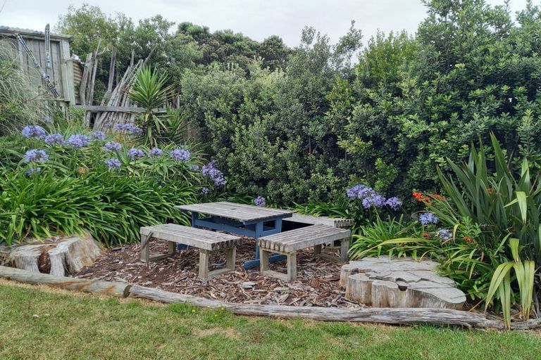 Photo of property in 2a Marine Parade, Otaki Beach, Otaki, 5512