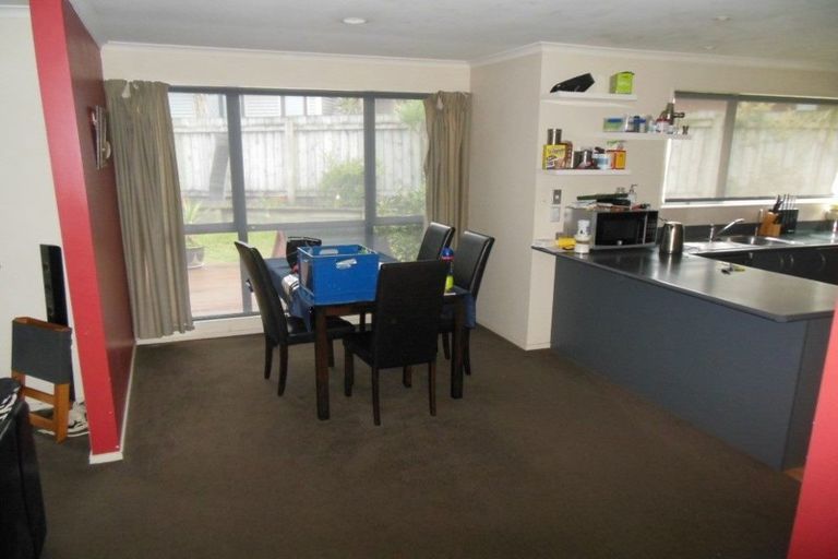 Photo of property in 43 Katerini Grove, Papamoa Beach, Papamoa, 3118