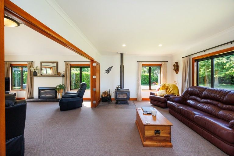 Photo of property in 443 Stoney Creek Road, Kelvin Grove, Palmerston North, 4470