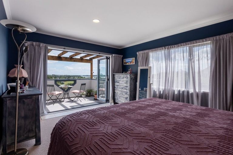 Photo of property in 42 Oteki Park Drive, Welcome Bay, Tauranga, 3112