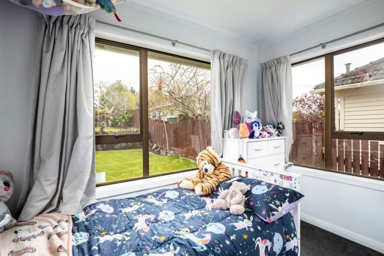 Photo of property in 294 Huatoki Street, Upper Vogeltown, New Plymouth, 4310