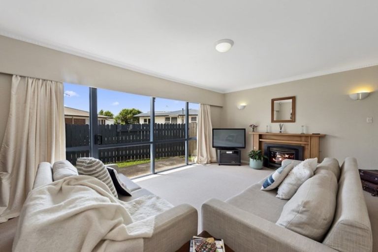Photo of property in 22 Kingsley Street, St Andrews, Hamilton, 3200