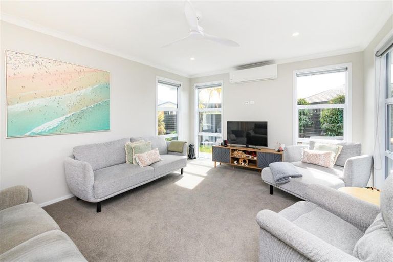 Photo of property in 10 Mcilwaine Place, Marton, 4710