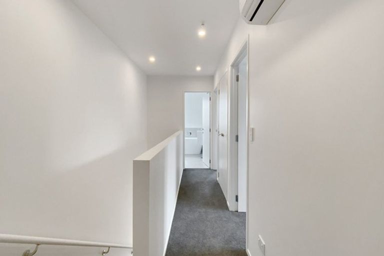 Photo of property in 17b Cessna Crescent, Mangere, Auckland, 2022