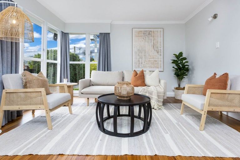 Photo of property in 3 Kashmir Avenue, Clouston Park, Upper Hutt, 5018