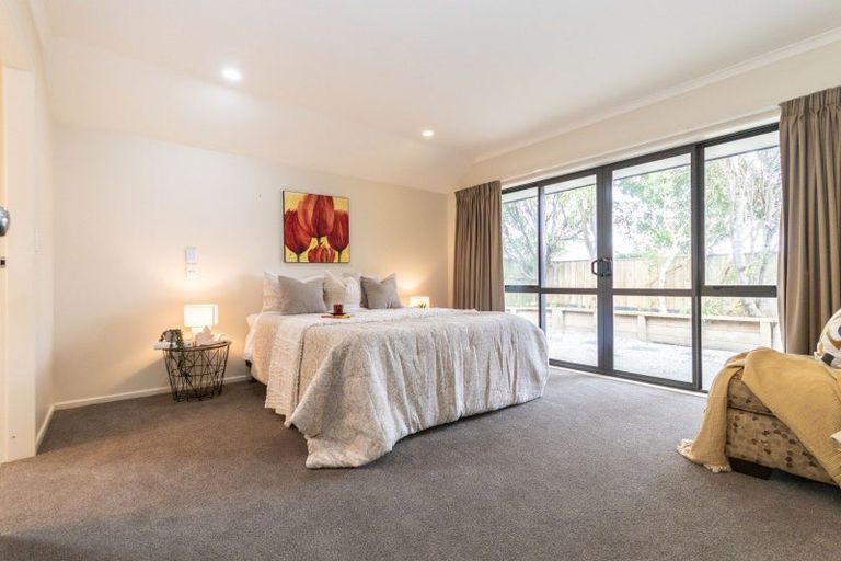 Photo of property in 7 Lourie Way, Fitzherbert, Palmerston North, 4410