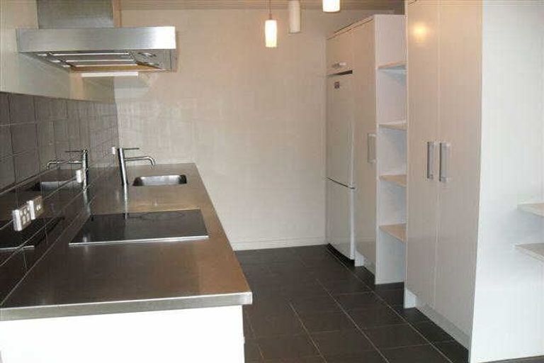 Photo of property in Portal Apartments, 7a/42 Cable Street, Te Aro, Wellington, 6011