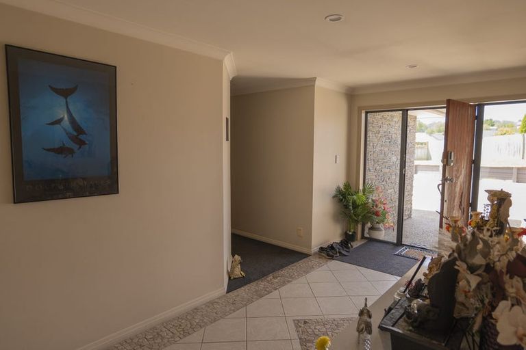 Photo of property in 6 Grandvista Drive, Green Island, Dunedin, 9018