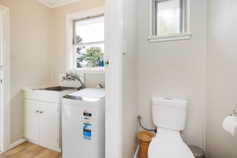 Photo of property in 28 Henare Street, West End, Palmerston North, 4412