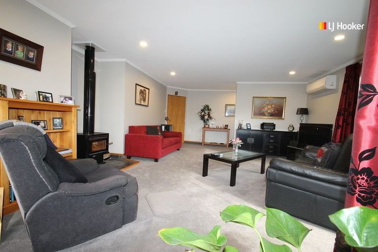 Photo of property in 15 Silverstream Drive, Mosgiel, 9024