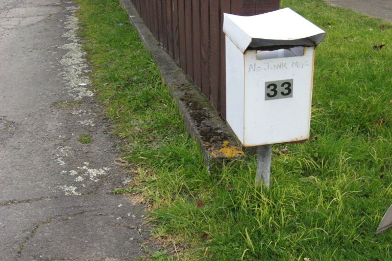 Photo of property in 33 Fraser Street, Wainuiomata, Lower Hutt, 5014