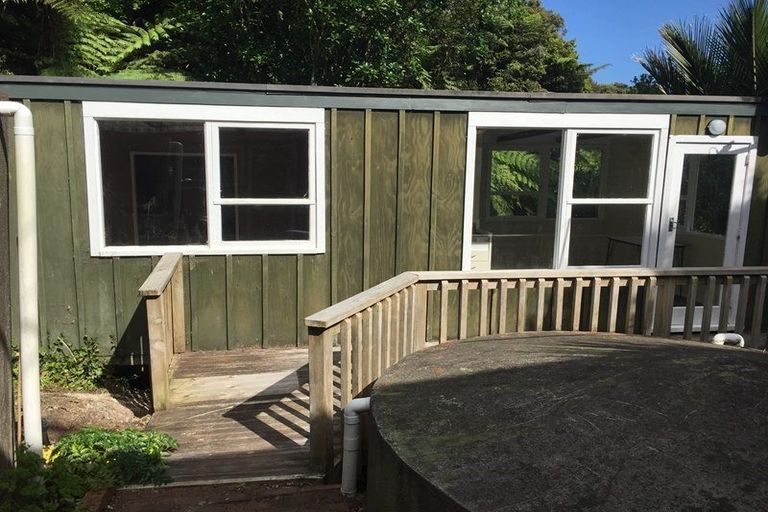 Photo of property in 20c Poplar Road, Stanmore Bay, Whangaparaoa, 0932