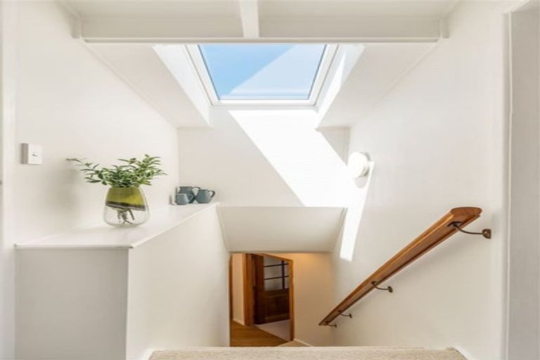 Photo of property in 11 Reserve Road, Plimmerton, Porirua, 5026