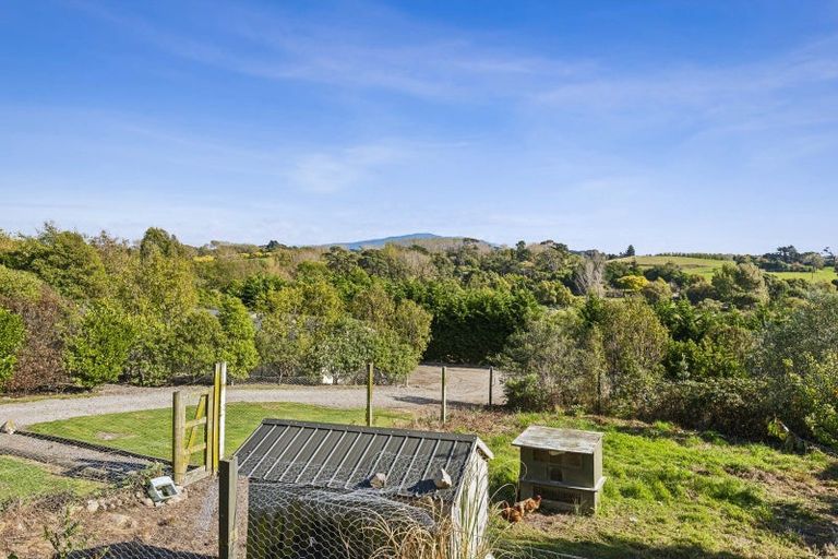 Photo of property in 240 Huia Street, Waikanae, 5391