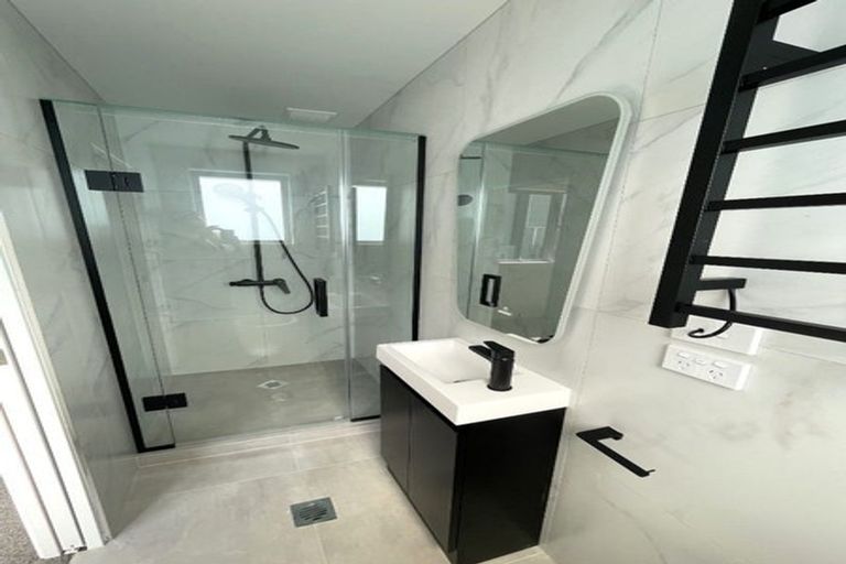 Photo of property in 11/3 Matuhi Rise, Henderson, Auckland, 0612