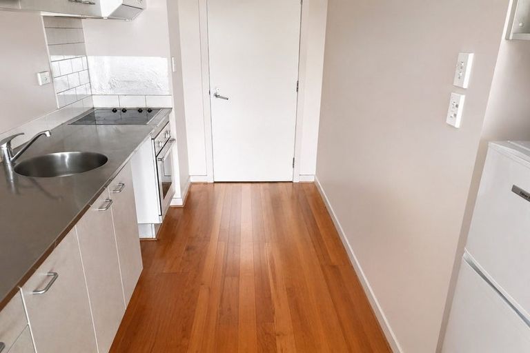 Photo of property in The Aucklander Apartments, 5a/25 Rutland Street, Auckland Central, Auckland, 1010