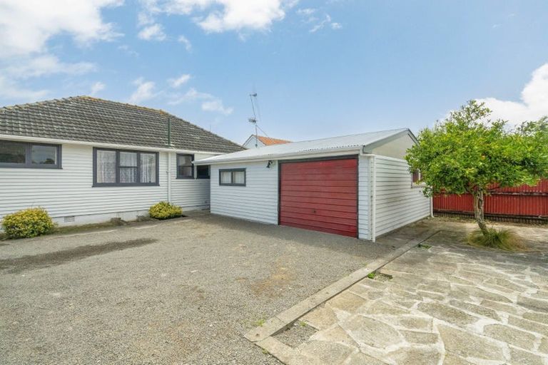 Photo of property in 44 Power Street, Levin, 5510