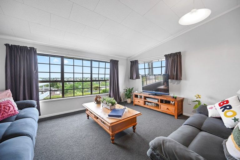 Photo of property in 5 Monique Place, Dinsdale, Hamilton, 3204