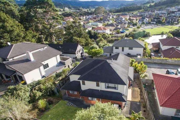Photo of property in 56 San Marino Drive West, Henderson, Auckland, 0612
