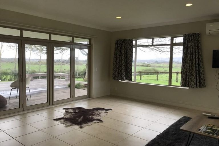 Photo of property in 235 Jesmond Road, Karaka, Drury, 2578