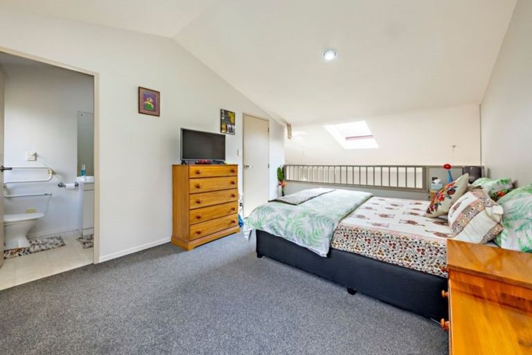 Photo of property in 66 Malaspina Place, Papatoetoe, Auckland, 2025