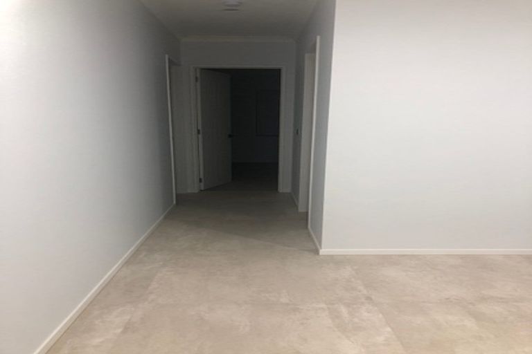 Photo of property in 42 Matahae Drive, Flat Bush, Auckland, 2019