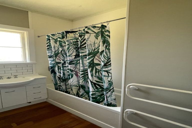 Photo of property in 6 Winsor Crescent, Spreydon, Christchurch, 8024