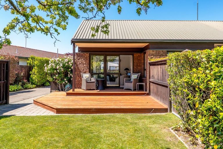 Photo of property in 36 Westmont Street, Ilam, Christchurch, 8041