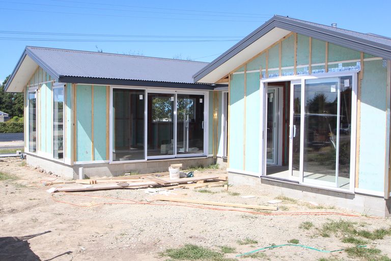 Photo of property in 90 Weston Road, St Albans, Christchurch, 8052