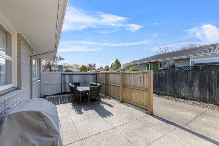 Photo of property in 33 Cullahill Street, Harewood, Christchurch, 8051