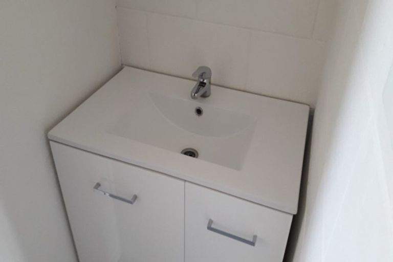 Photo of property in 236 Old Farm Road, Hamilton East, Hamilton, 3216