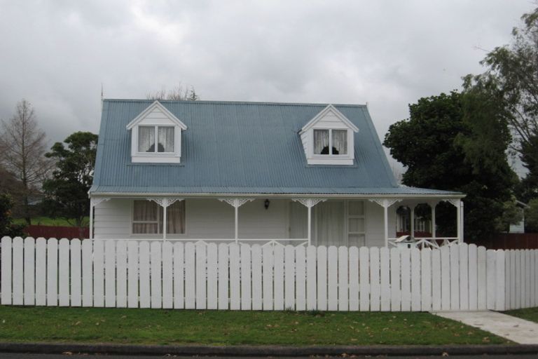 Photo of property in 1 Balmerino Avenue, Red Hill, Papakura, 2110