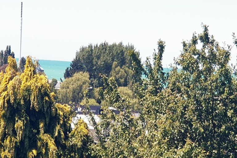 Photo of property in 18a Tay Street, Waimataitai, Timaru, 7910