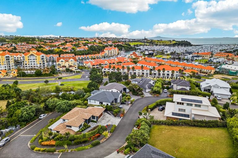 Photo of property in 1 Bella Vista Drive, Gulf Harbour, Whangaparaoa, 0930