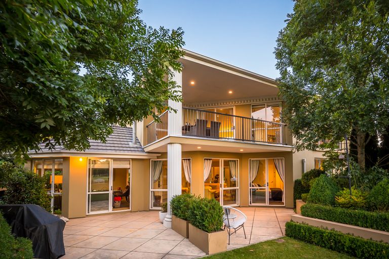 Photo of property in 6 Leabridge Mews, Harewood, Christchurch, 8051