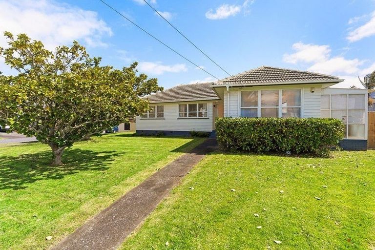 Photo of property in 73 Dale Crescent, Pakuranga, Auckland, 2010