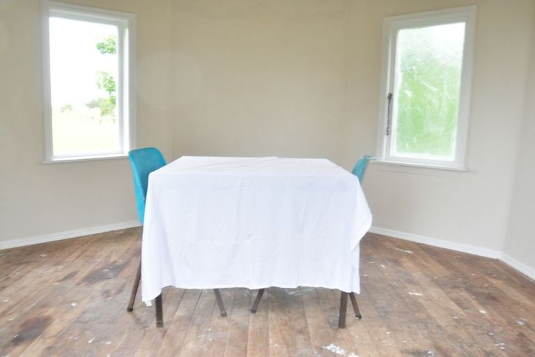 Photo of property in 1764 Kimbolton Road, Cheltenham, Feilding, 4777