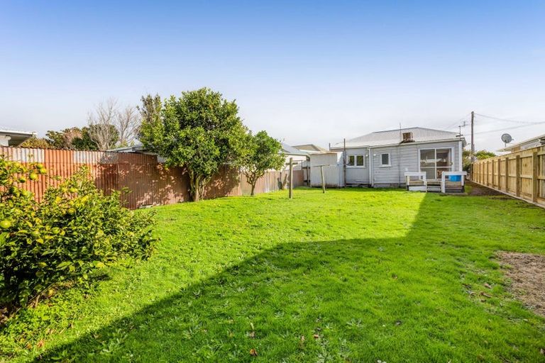 Photo of property in 66 Camberwell Road, Hawera, 4610