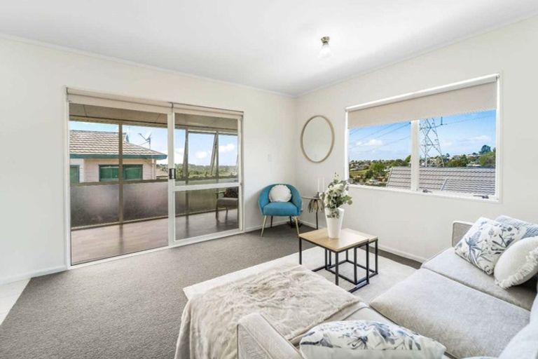 Photo of property in 67 Garton Drive, Massey, Auckland, 0614