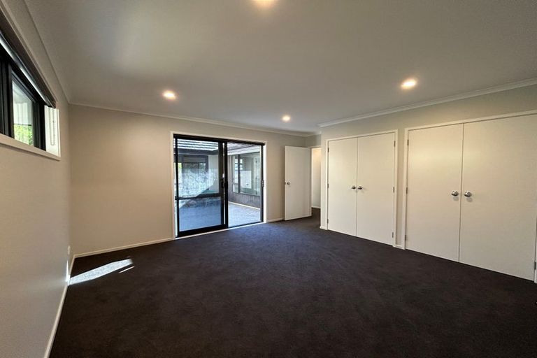 Photo of property in 67 Oak Road, Poraiti, Napier, 4112