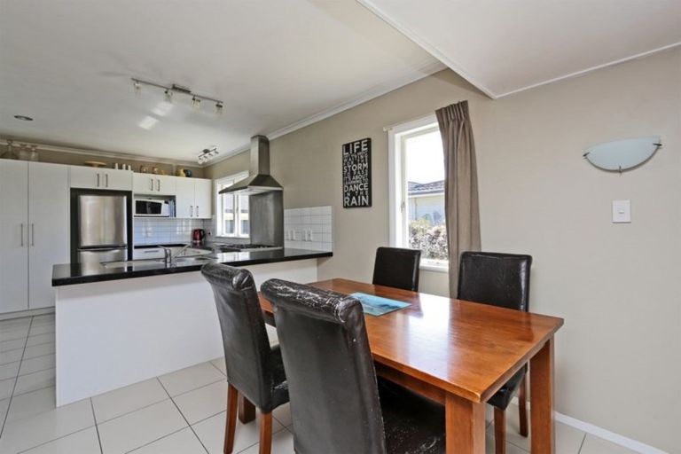 Photo of property in 53 Napier Street, Jervoistown, Napier, 4112