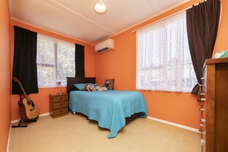 Photo of property in 86 Garfield Road, Helensville, 0800