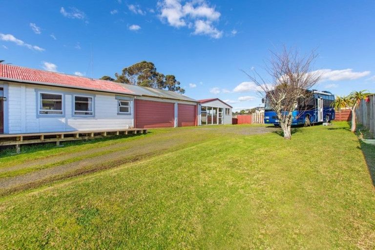 Photo of property in 29 Wallis Street, Raglan, 3225