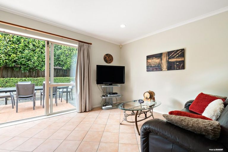 Photo of property in 17 Cascaden Road, Gulf Harbour, Whangaparaoa, 0930