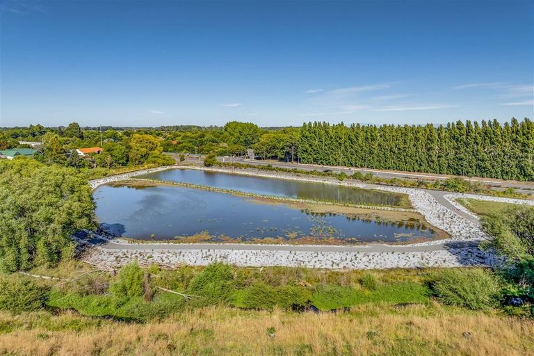 Photo of property in 15 Cunliffe Road, Redwood, Christchurch, 8051