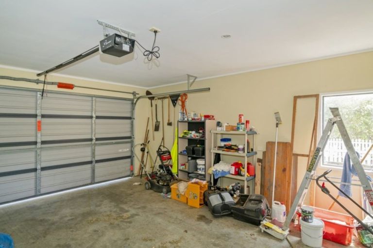 Photo of property in 5 Cholmondeley Crescent, Whitianga, 3510