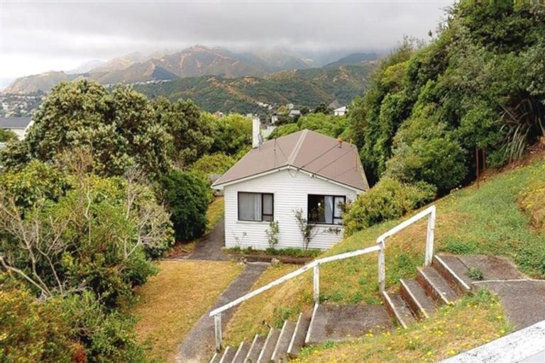 Photo of property in 48 Buckley Road, Southgate, Wellington, 6023